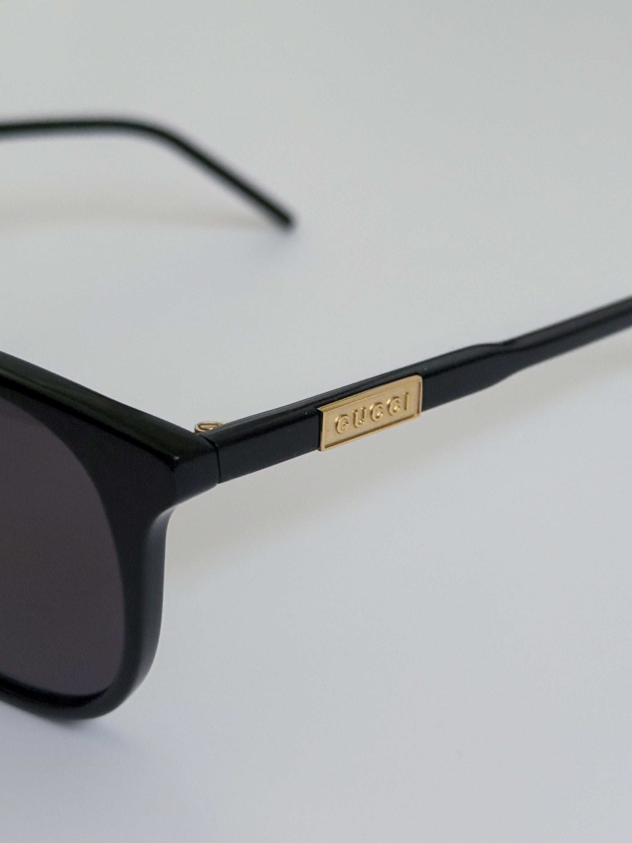 Gucci Eyewear - Sunglasses / Shades Size 51