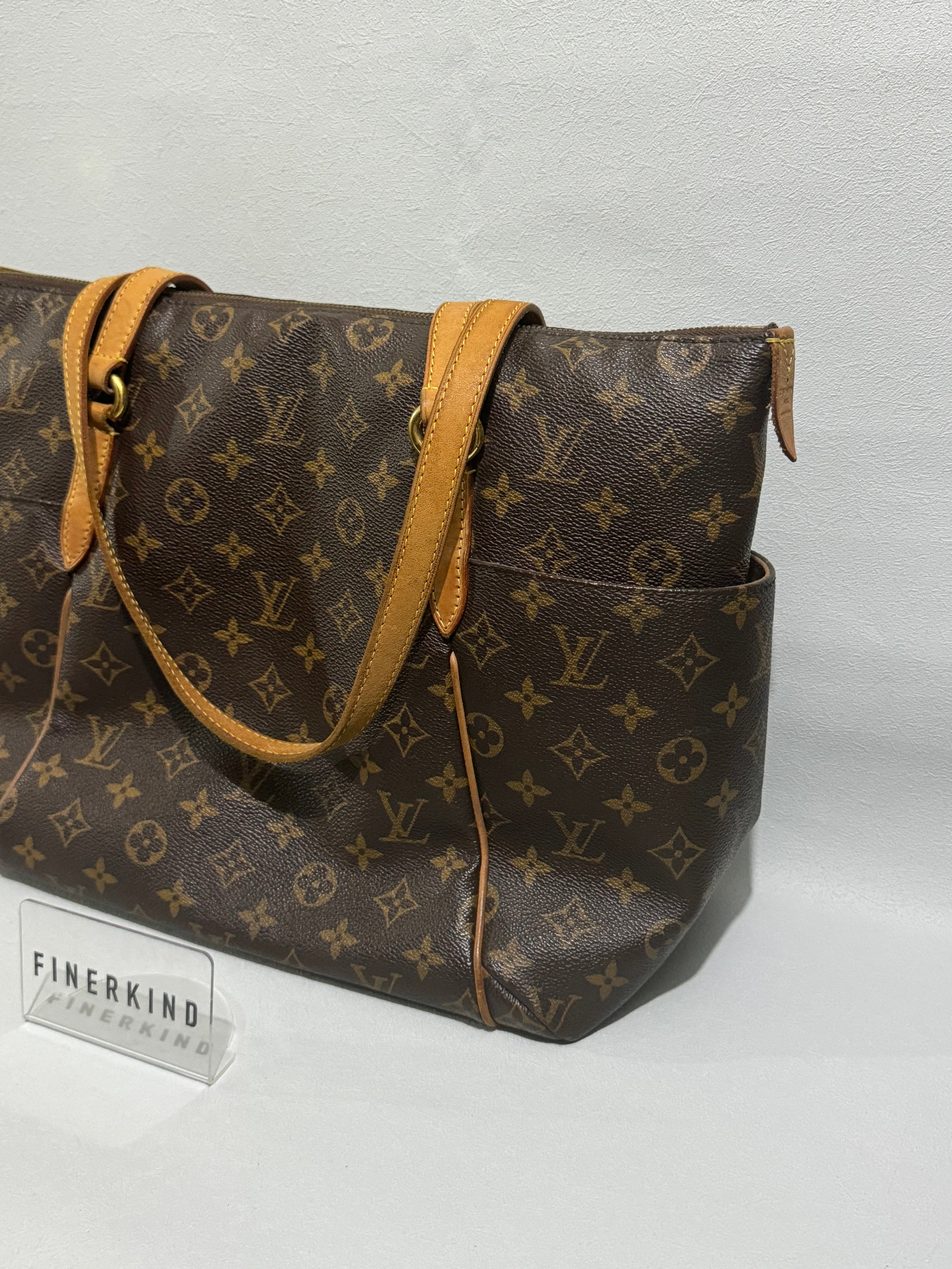 Louis Vuitton 2011 Monogram Totally MM Tote Bag
