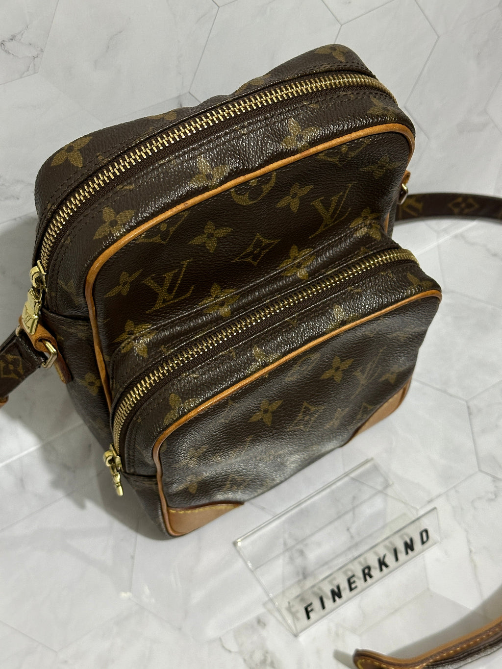 Louis Vuitton 2001 Monogram Amazone Crossbody Bag