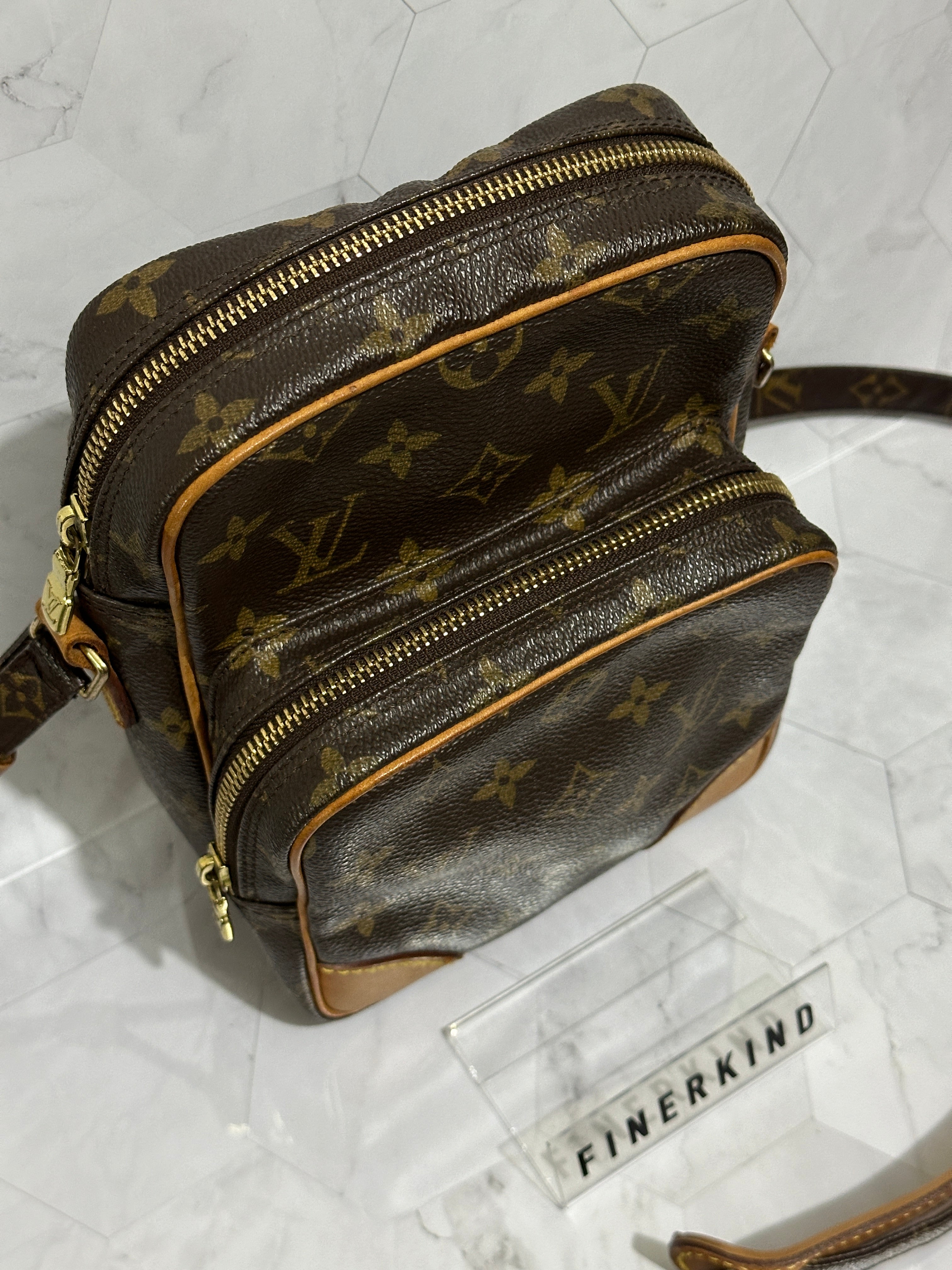 Louis Vuitton 2001 Monogram Amazone Crossbody Bag