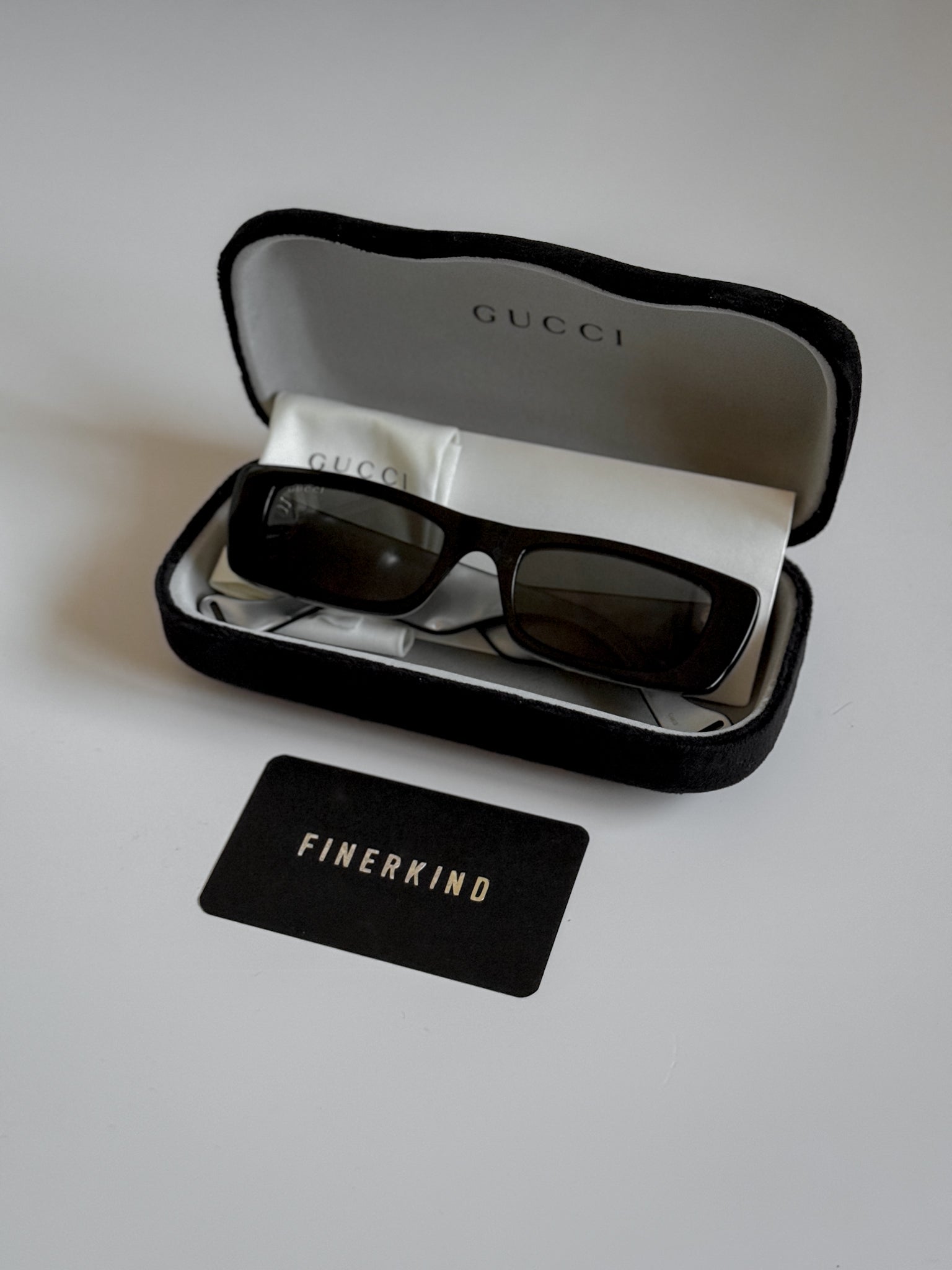 Gucci Seasonal Eyewear - Slim Rectangular Frame Sunglasses Size 52
