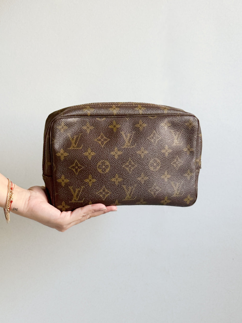 Louis Vuitton Vintage Monogram Trousse 23 Vanity Clutch Organizer