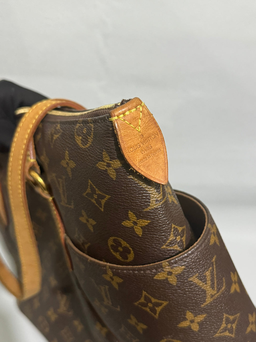 Louis Vuitton 2011 Monogram Totally MM Tote Bag