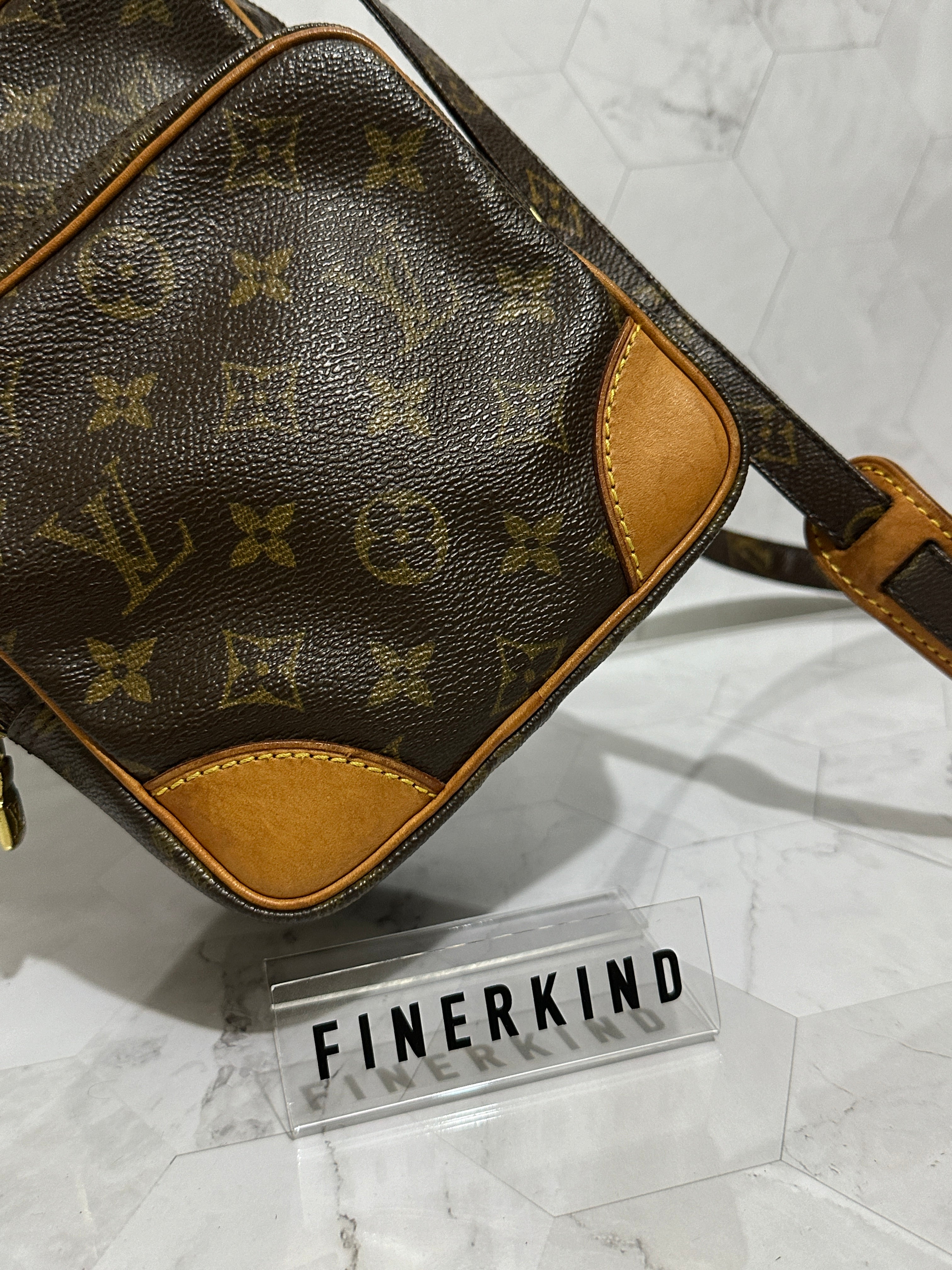 Louis Vuitton 2001 Monogram Amazone Crossbody Bag