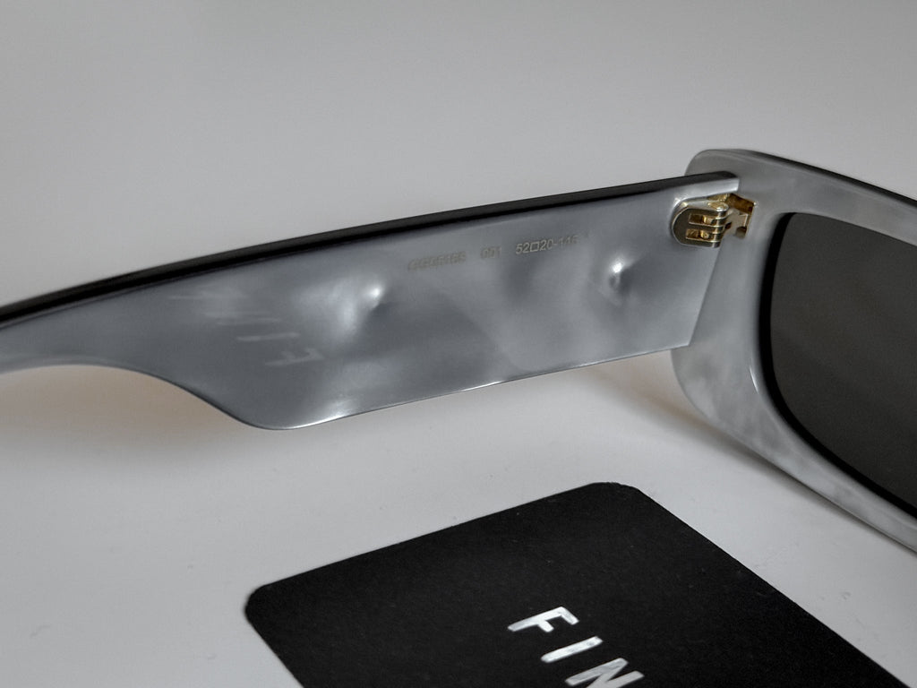 Gucci Seasonal Eyewear - Slim Rectangular Frame Sunglasses Size 52