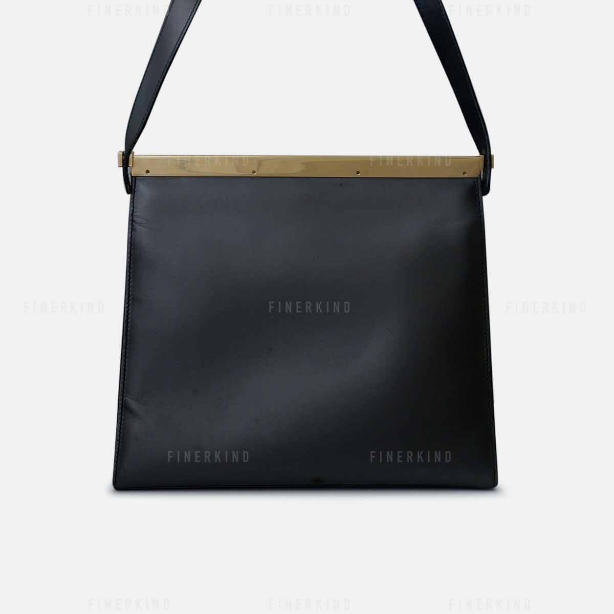 Gucci Vintage Black Leather and Gold Hardware Shoulder Bag