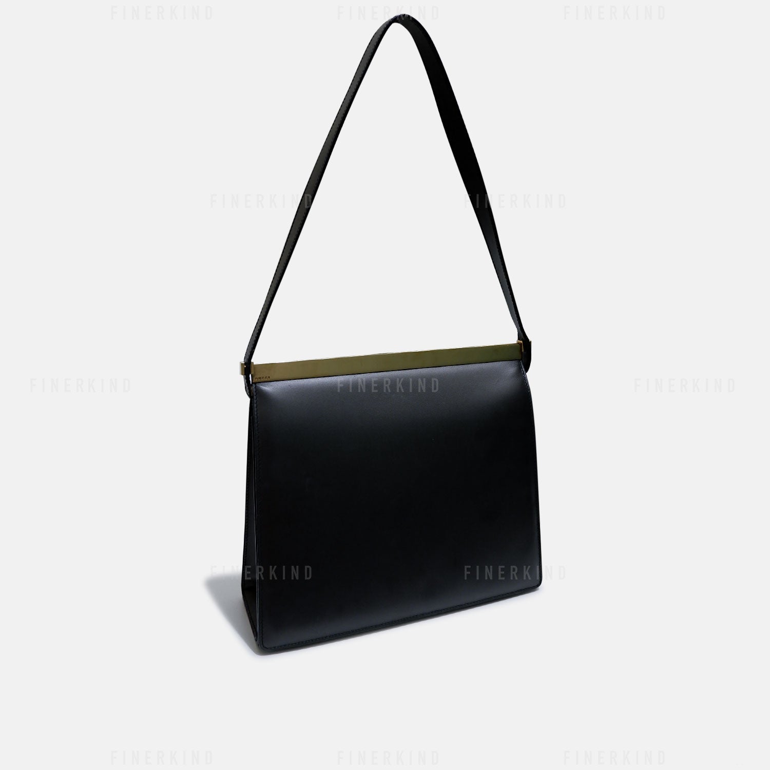 Gucci Vintage Black Leather and Gold Hardware Shoulder Bag