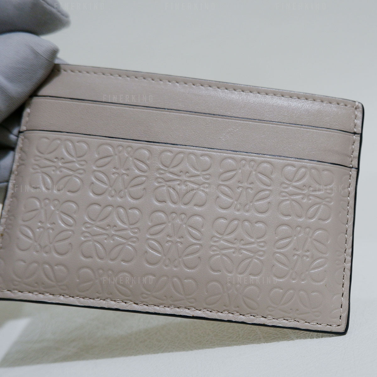 Loewe Light Oat Repeat Plain Cardholder in Embossed Silk Calfskin