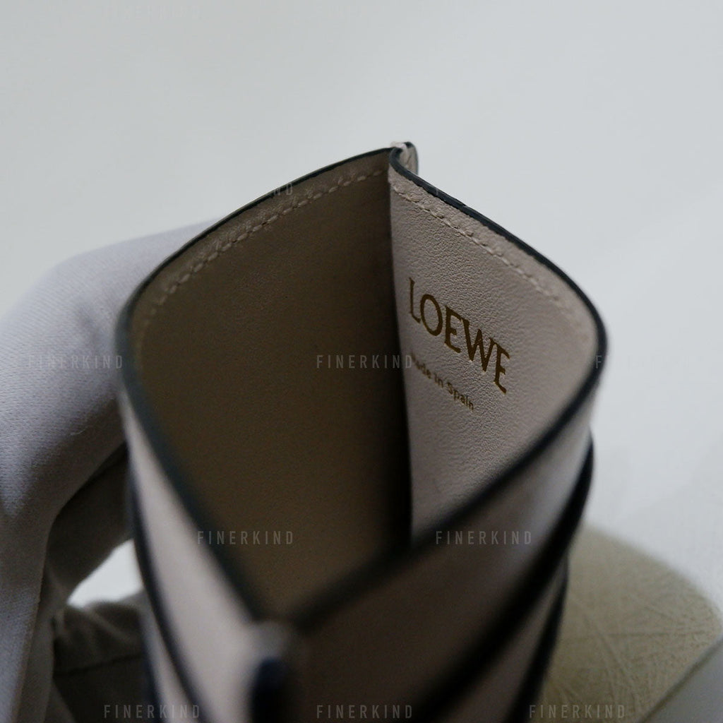 Loewe Light Oat Repeat Plain Cardholder in Embossed Silk Calfskin