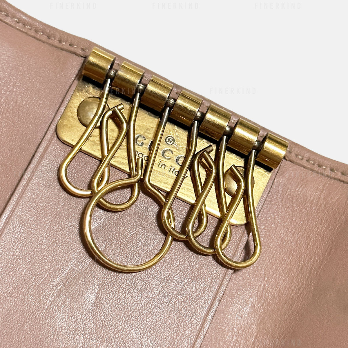 Gucci GG Pink Leather and Gold 6 Rings Key Holder