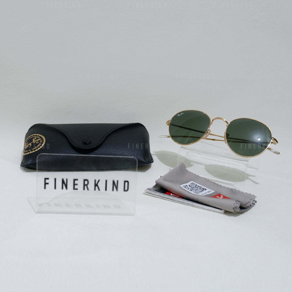 Rayban Round Sunglasses / Shades in Gold and Green Size 51